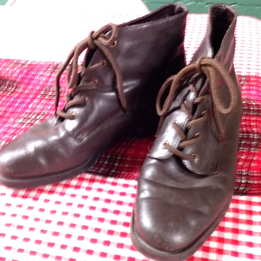 Mobility boots
